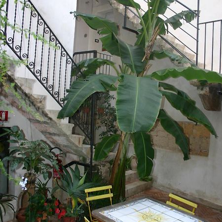 Il Cortiletto Hotel Trapani Exterior foto