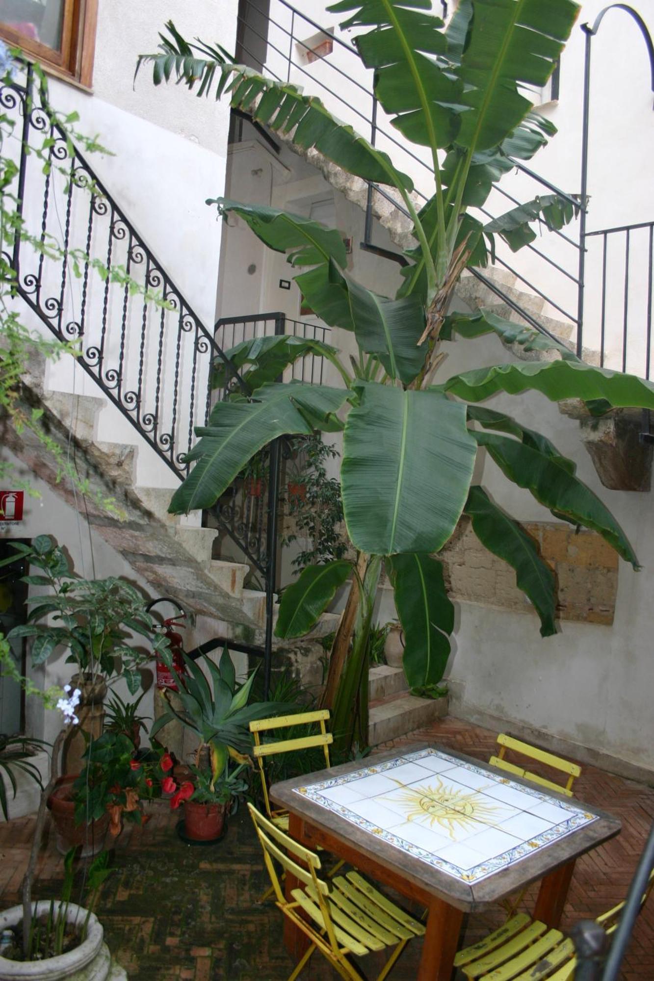 Il Cortiletto Hotel Trapani Exterior foto