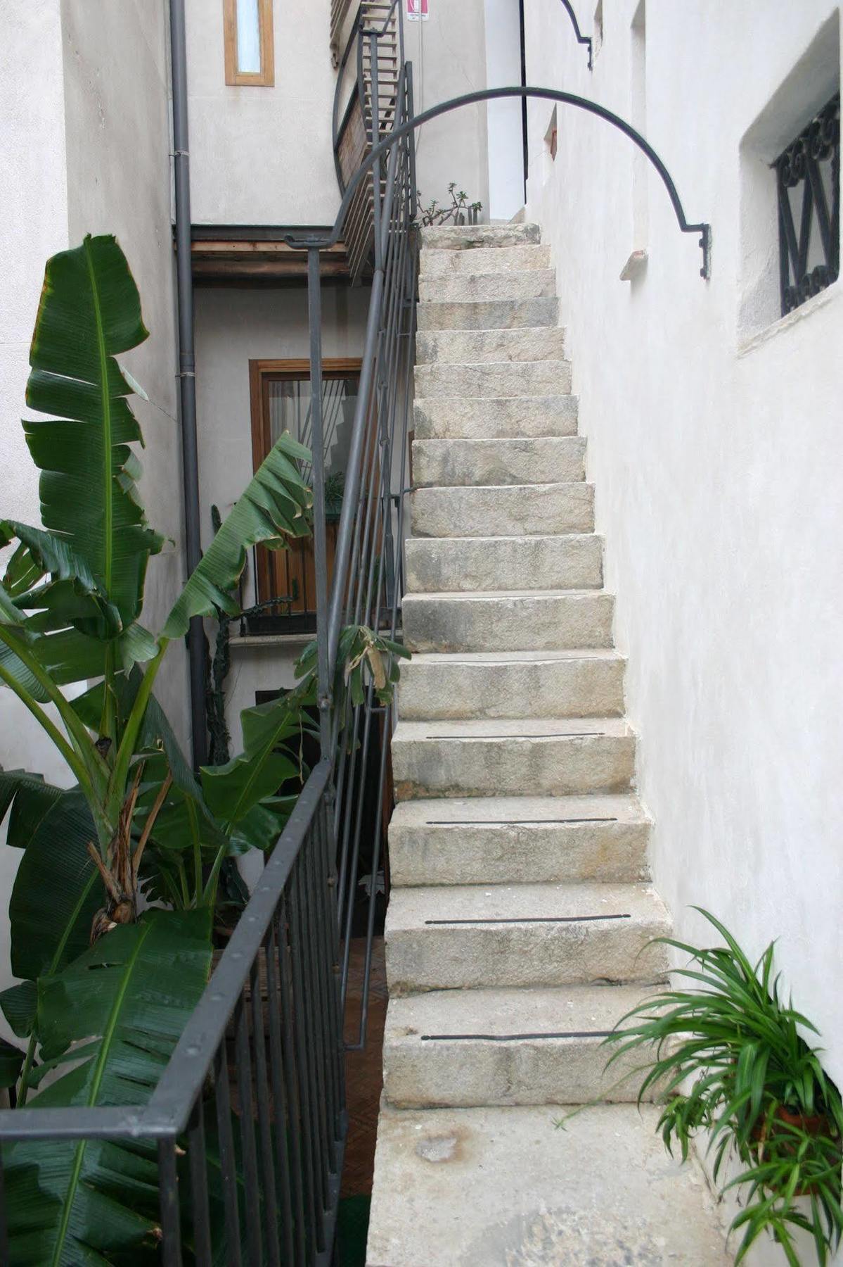 Il Cortiletto Hotel Trapani Exterior foto